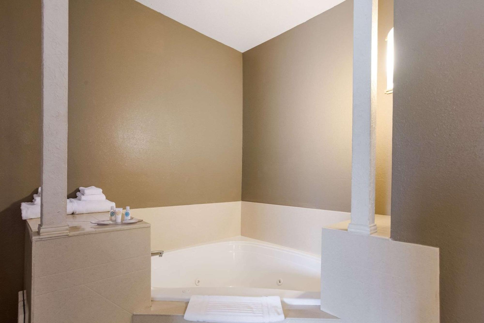 Comfort Suites North Mobile Saraland Luaran gambar